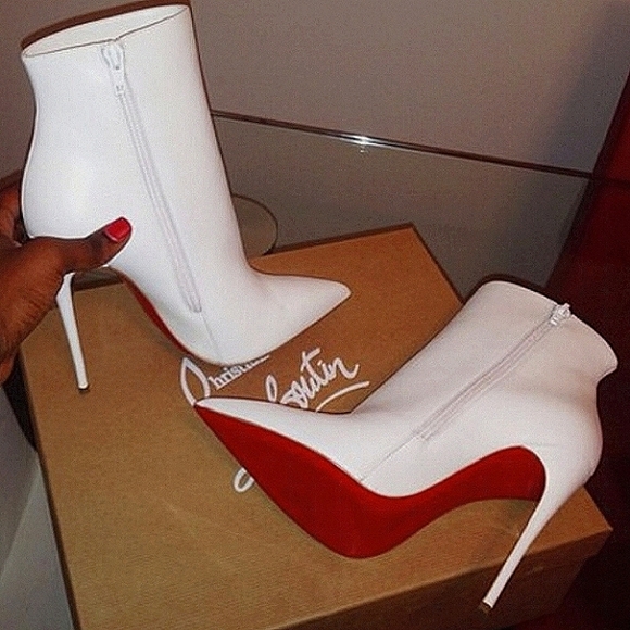 Christian Louboutin Shoes - Christian 🌺🍃 Louboutin "BOSSY"So Kate Boots 100